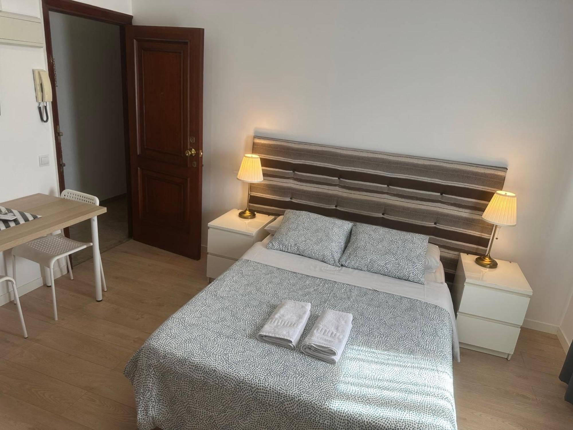 Apartamentos Arapiles Madrid Ngoại thất bức ảnh