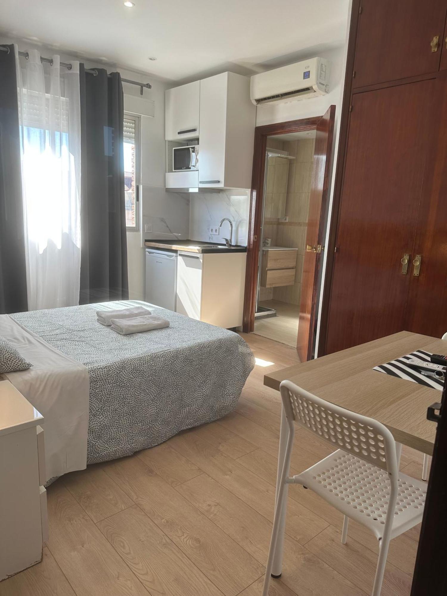 Apartamentos Arapiles Madrid Ngoại thất bức ảnh